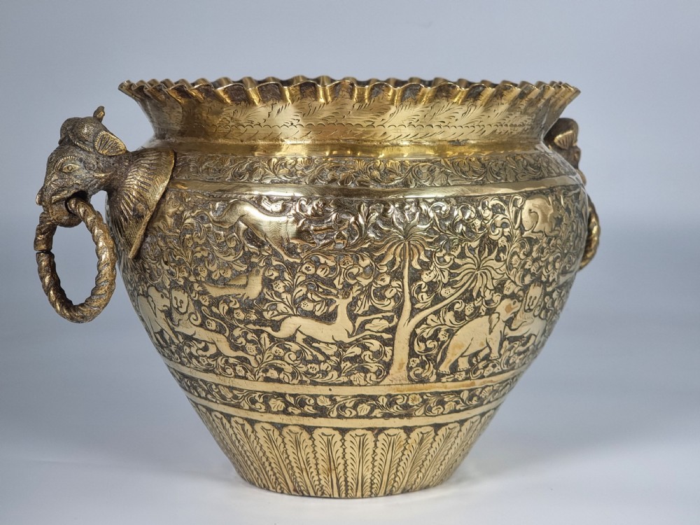 A large Indian Raj period brass Jardinière, circa 1880 View VI