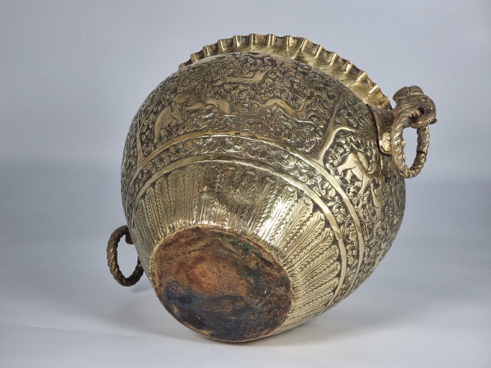 A large Indian Raj period brass Jardinière, circa 1880 View IX