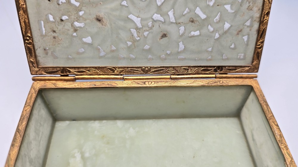 A Chinese carved jade and gilt metal mounted jewellery box View XVI