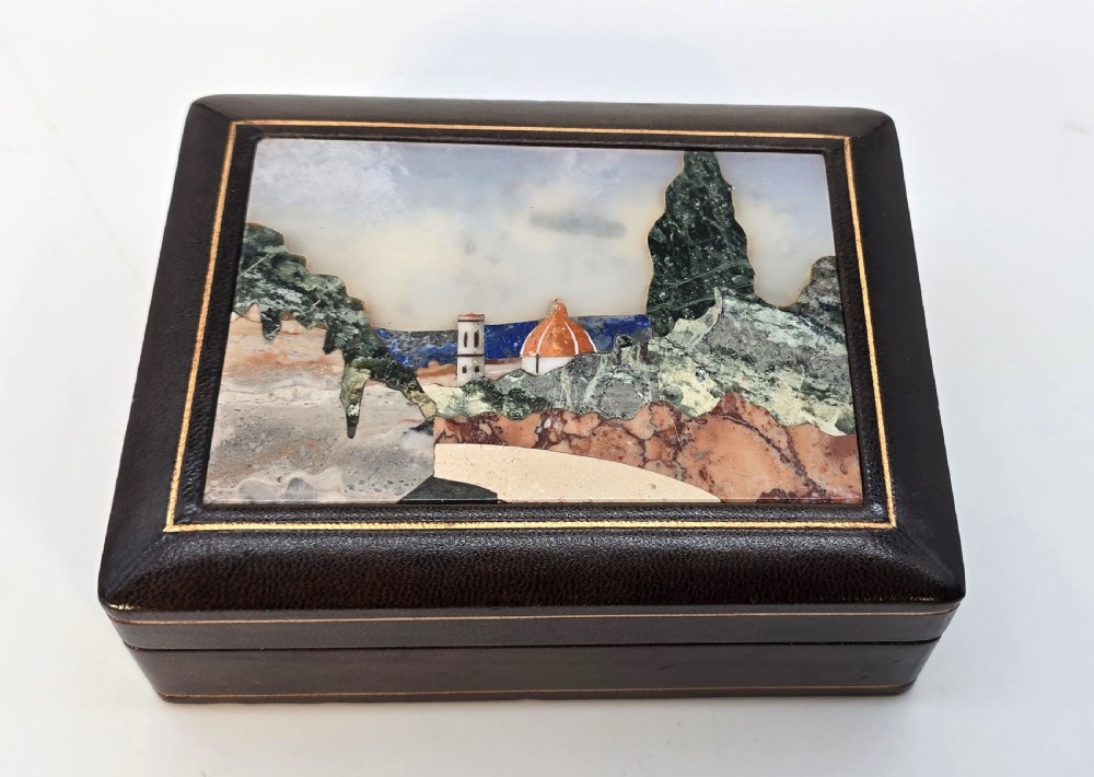 A fine Italian Pietra Dura box View V