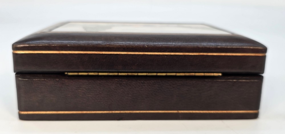 A fine Italian Pietra Dura box View XV