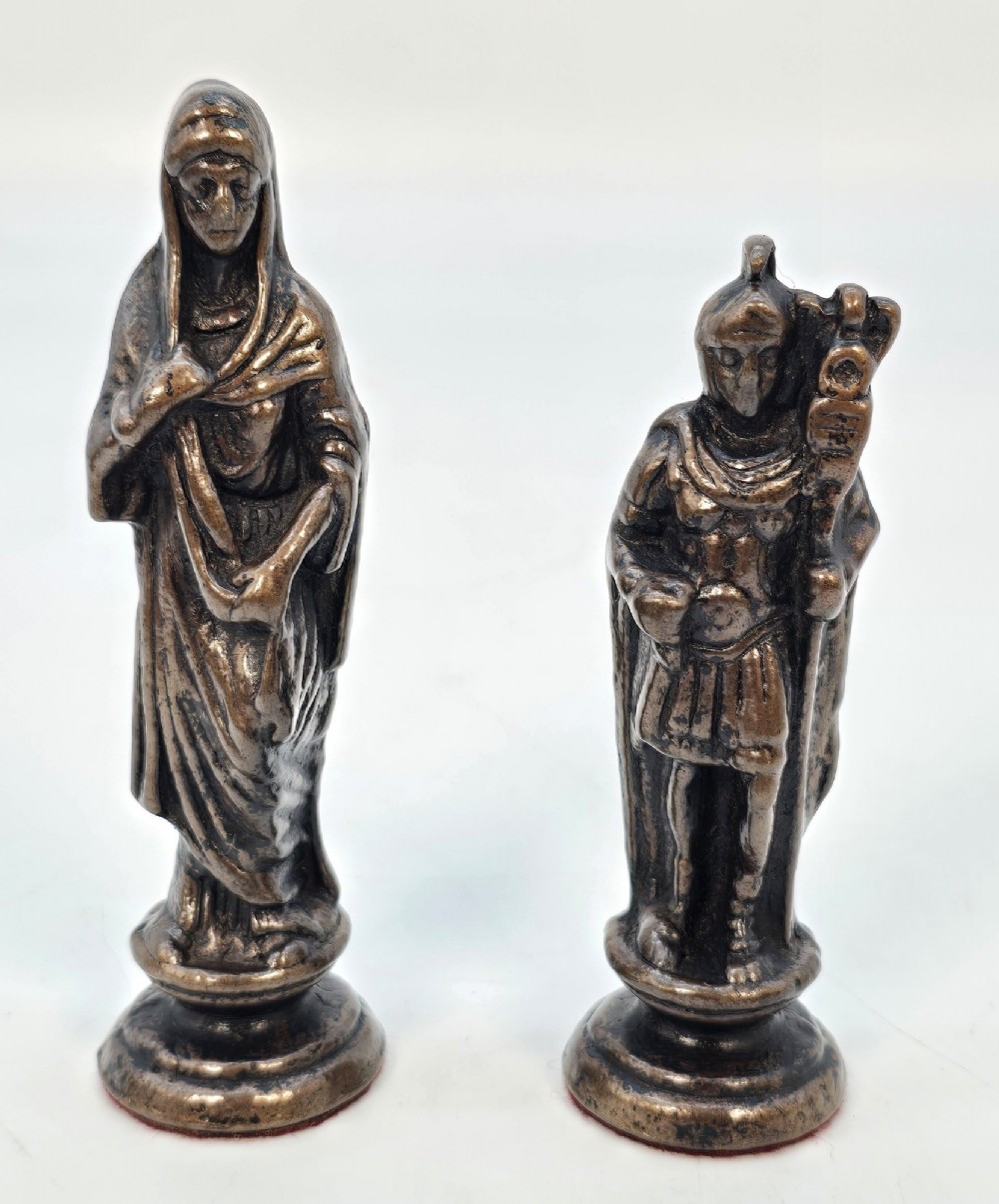 Reversable chess board and Sorrento ware tray with bronze chess pieces c.1880 View X