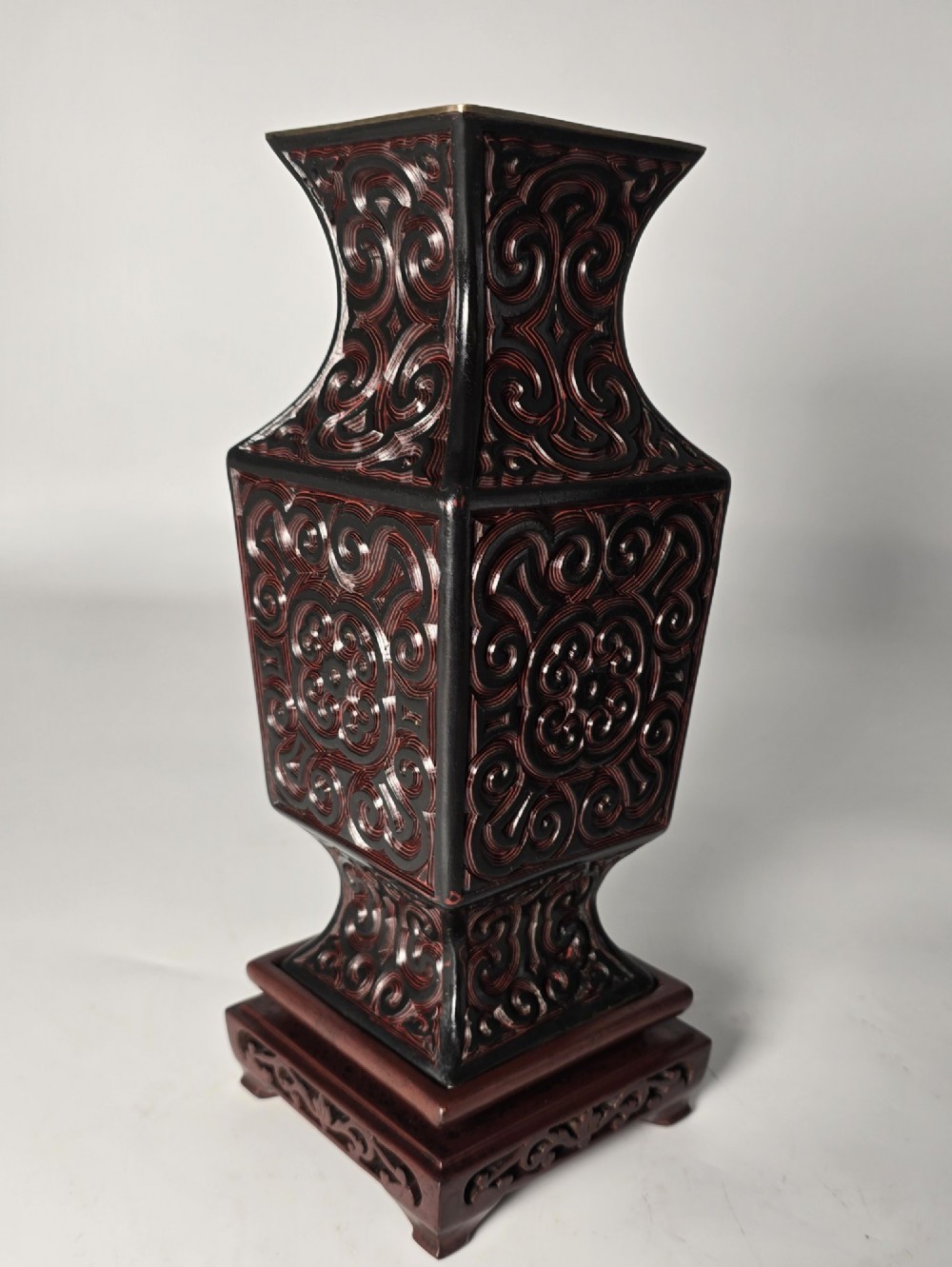 A pair of Chinese Republican period cinnabar lacquer vases and stands C1920 View VI