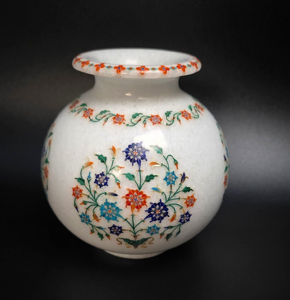 A globular white marble vase adorned with detailed floral pietra dura inlay using multi-coloured semi-precious stones. View XIV