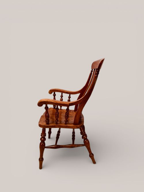 FARMHOUSE WINDSOR ARMCHAIR IN BEECH ELM C1890 - ADDITIONAL PHOTO 3