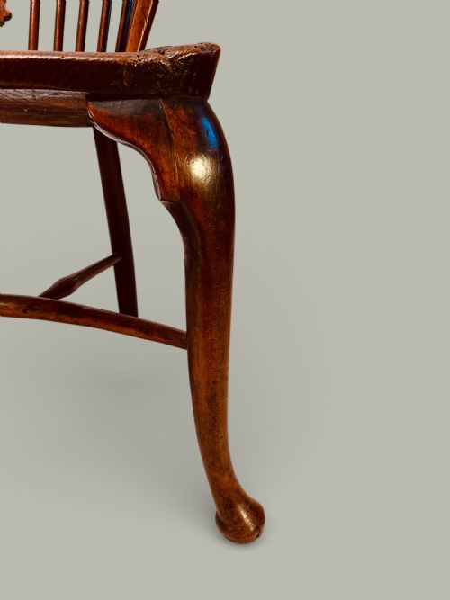 WINDSOR CABRIOLE LEG ARMCHAIR IN YEW ELM C1780 - ADDITIONAL PHOTO 9