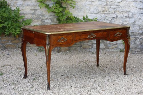 LOUIS XV ROSEWOOD TULIPWOOD BUREAU PLAT ORMOLU STAMPED WRITING DESK - ADDITIONAL PHOTO 11