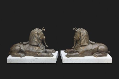 FRENCH EGYPTIAN REVIVAL BRONZE SPHINX SCULPTURES MONUMENTAL SIZE ON CARRARA MARBLE PLINTHS