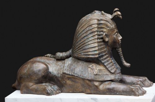 FRENCH EGYPTIAN REVIVAL BRONZE SPHINX SCULPTURES MONUMENTAL SIZE ON CARRARA MARBLE PLINTHS - ADDITIONAL PHOTO 1