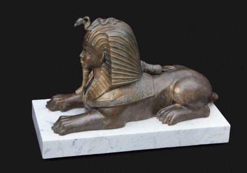 FRENCH EGYPTIAN REVIVAL BRONZE SPHINX SCULPTURES MONUMENTAL SIZE ON CARRARA MARBLE PLINTHS - ADDITIONAL PHOTO 5