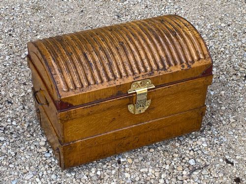 CUNARD LINE STEEL TRAVELING TRUNK 19THC - ADDITIONAL PHOTO 3