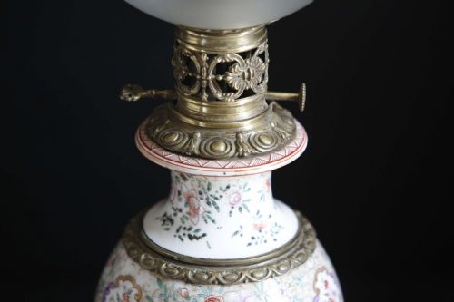 CHINESE CANTON FAMILLE ROSE VASE OIL LANTERN LAMPS PAIR 19TH CENTURY - ADDITIONAL PHOTO 6