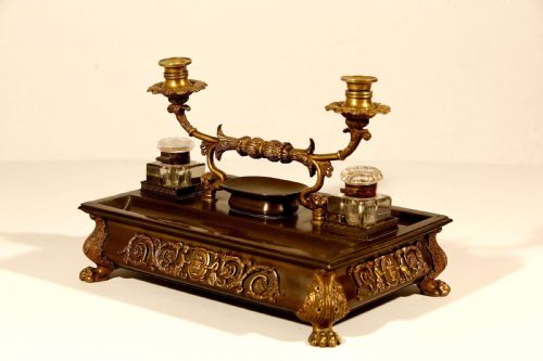 FRENCH BRONZE AND GILDED BRONZE INKWELL AND CANDLESTAND 19TH CENTURY - ADDITIONAL PHOTO 1