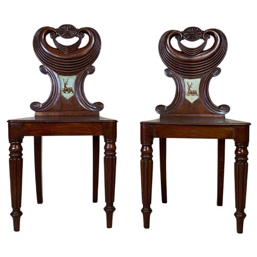 ENGLISH GEORGIAN ARMORIAL HALL CHAIRS ATTRIBUTED TO GILLOWS CIRCA 1810