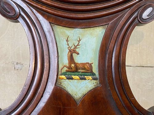 ENGLISH GEORGIAN ARMORIAL HALL CHAIRS ATTRIBUTED TO GILLOWS CIRCA 1810 - ADDITIONAL PHOTO 6