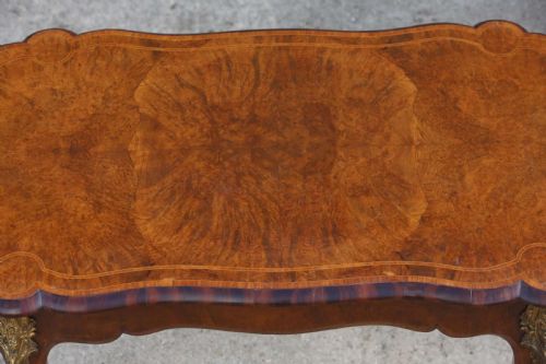 SERPENTINE DESK BURR WALNUT ORMOLU CENTER TABLE SATINWOOD CABRIOLE LEGS 19TH C - ADDITIONAL PHOTO 2