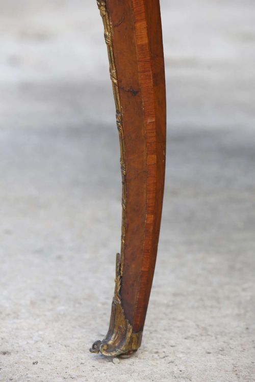 SERPENTINE DESK BURR WALNUT ORMOLU CENTER TABLE SATINWOOD CABRIOLE LEGS 19TH C - ADDITIONAL PHOTO 12