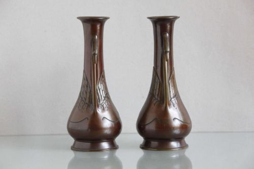 PAIR JAPANESE BRONZE VASES EGRET HANDLE DECORATION C1890 - ADDITIONAL PHOTO 2