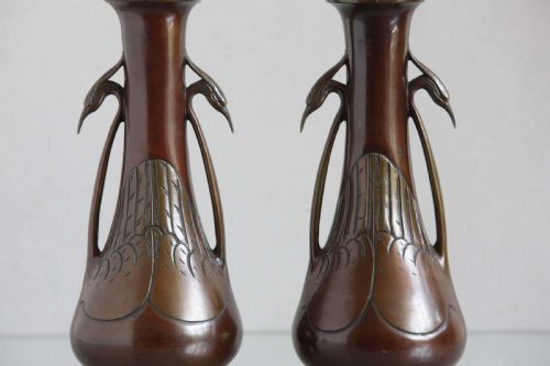 PAIR JAPANESE BRONZE VASES EGRET HANDLE DECORATION C1890 - ADDITIONAL PHOTO 3