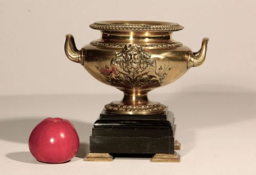BRONZE URN VASES FRENCH PAIR ON MARBLE BASES 19TH CENTURY - ADDITIONAL PHOTO 8
