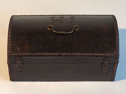 REGENCY LEATHER STUDDED CAMPAIGN CASE TRUNK BY CHAPPLE SONS INITIALS IM - ADDITIONAL PHOTO 3