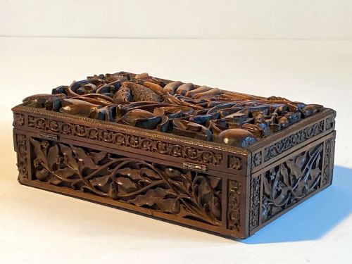 CAMPAIGN BOX CARVED GENTLEMAN'S BRITISH ARMY WW2 REGIMENTAL ARMS - ADDITIONAL PHOTO 2