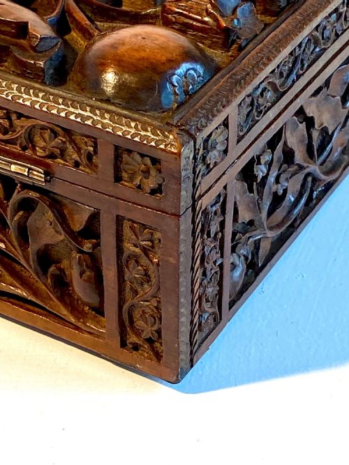 CAMPAIGN BOX CARVED GENTLEMAN'S BRITISH ARMY WW2 REGIMENTAL ARMS - ADDITIONAL PHOTO 12