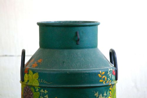 MILK CHURN PAINTED JARDINIERE UMBRELLA POT - ADDITIONAL PHOTO 4