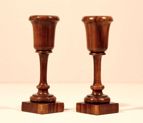 ENGLISH TURNED PAIR OF LIGNUM VITAE URN WOOD SPILL STEM VASES - ADDITIONAL PHOTO 1