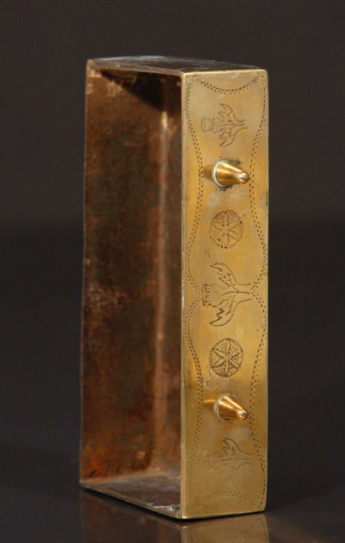 JEWELRY BOX APPRENTICE CHEST BRASS ENGRAVED THISTLE MINIATURE - ADDITIONAL PHOTO 4