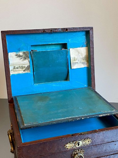 REGENCY LEATHER BOUND WRITING SLOPE SEWING JEWELLERY BOX ENGRAVED K 1818 - ADDITIONAL PHOTO 13