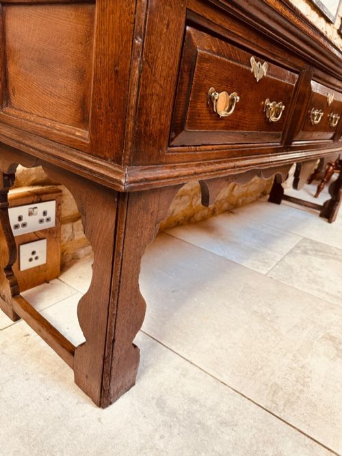 OAK DRESSER BASE WITH BLIND SILHOUETTE LEGS C1760 - ADDITIONAL PHOTO 2