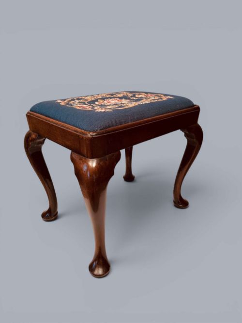 Cabriole Leg Stool, Red Walnut, C1720