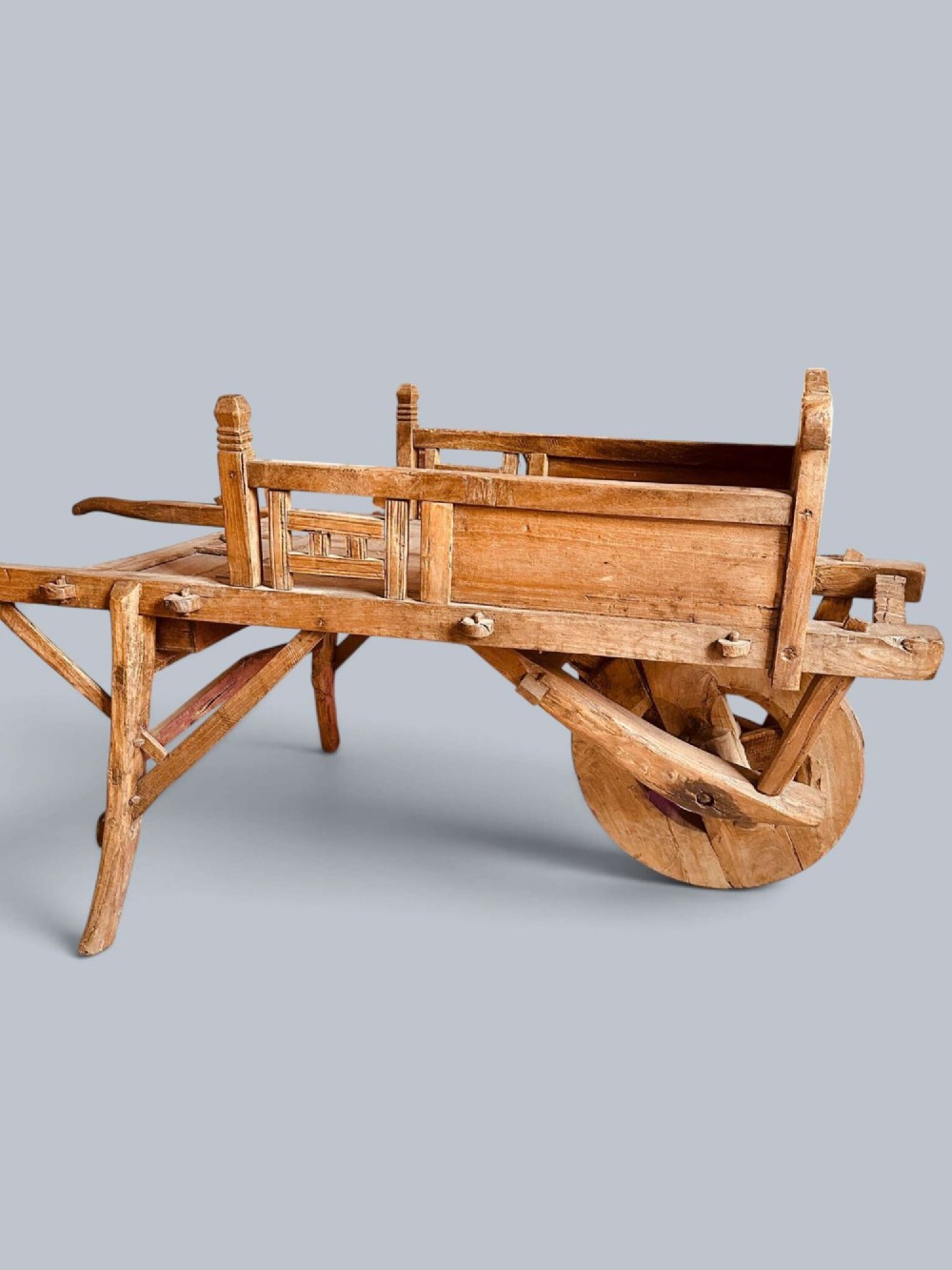 CHINESE TRADER’S WHEELBARROW IN ELM & BEECH C1900