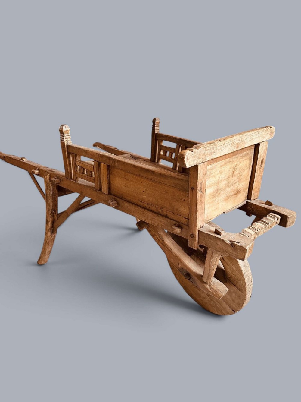 CHINESE TRADER’S WHEELBARROW IN ELM & BEECH C1900 View II