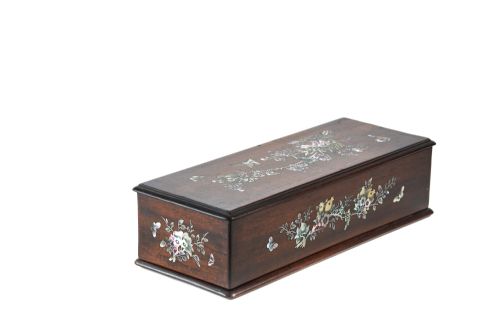 Stunning 19th Century Oriental Inlaid Box