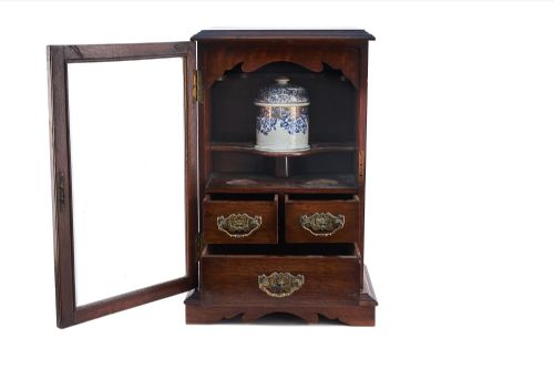 ANTIQUE OAK SMOKERS CABINET - ADDITIONAL PHOTO 4