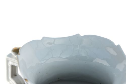 LARGE ANTIQUE HAND PAINTED OPAQUE GLASS VASE - ADDITIONAL PHOTO 3