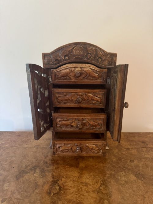 QUALITY ANTIQUE CARVED OAK TABLE TOP CABINET - ADDITIONAL PHOTO 5