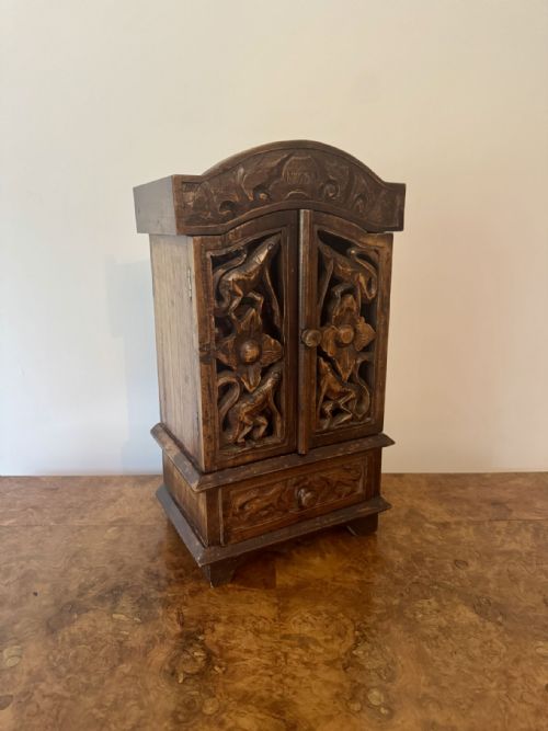 QUALITY ANTIQUE CARVED OAK TABLE TOP CABINET - ADDITIONAL PHOTO 1