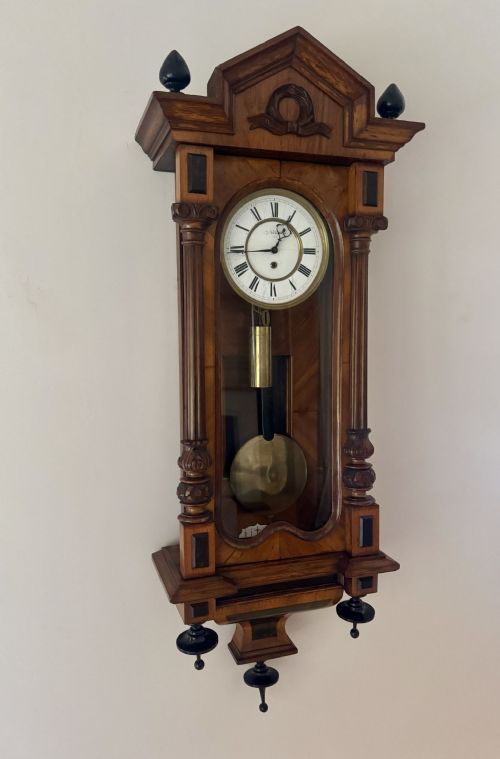 FANTASTIC QUALITY ANTIQUE 19TH CENTURY WALNUT WALL CLOCK - ADDITIONAL PHOTO 3