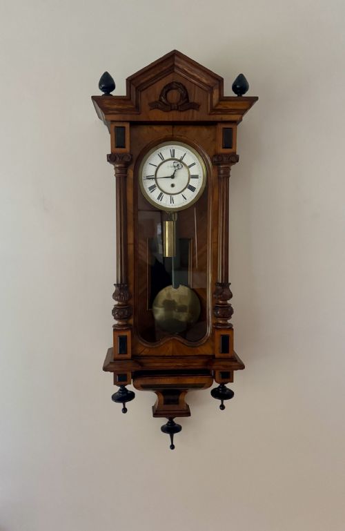FANTASTIC QUALITY ANTIQUE 19TH CENTURY WALNUT WALL CLOCK - ADDITIONAL PHOTO 4