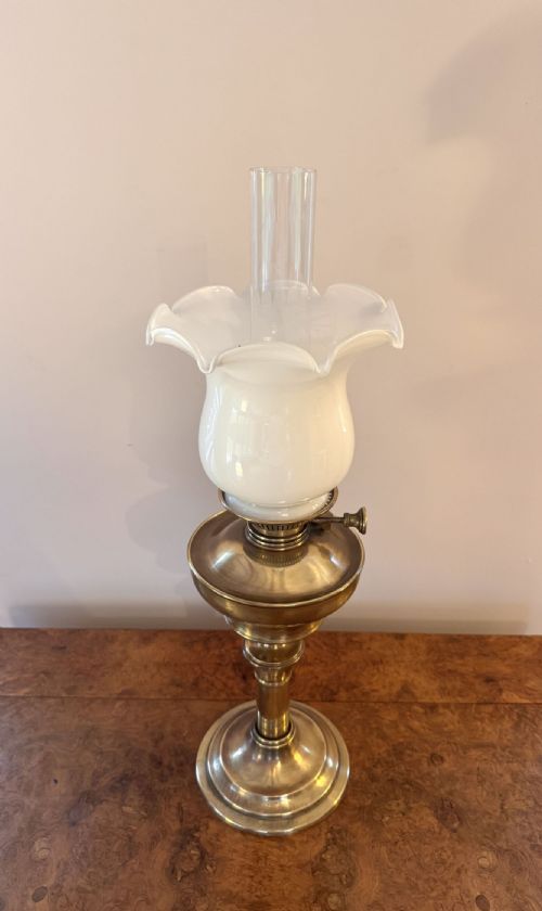PRETTY ANTIQUE EDWARDIAN QUALITY OIL LAMP - ADDITIONAL PHOTO 4