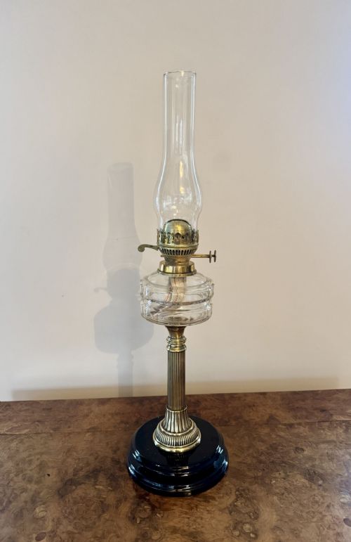 STUNNING QUALITY ANTIQUE VICTORIAN OIL LAMP - ADDITIONAL PHOTO 4