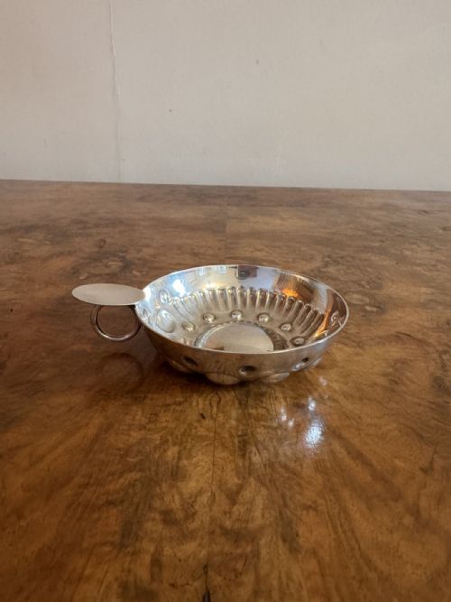 ELEGANT QUALITY ANTIQUE VICTORIAN FRENCH SILVER WINE TASTER - ADDITIONAL PHOTO 4