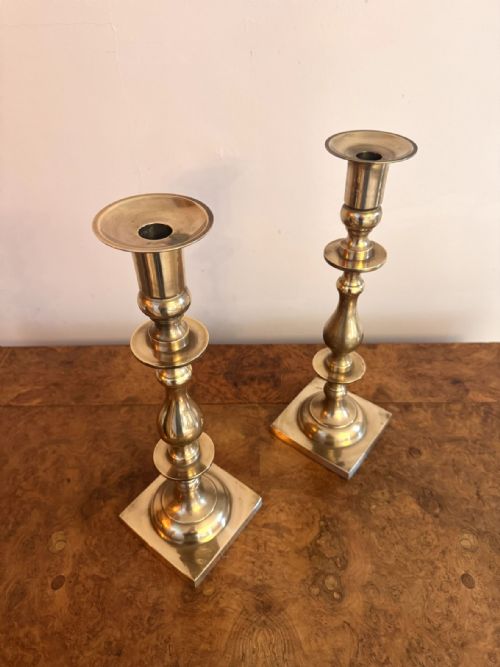 LARGE QUALITY PAIR OF BRASS ANTIQUE CANDLESTICKS - ADDITIONAL PHOTO 4