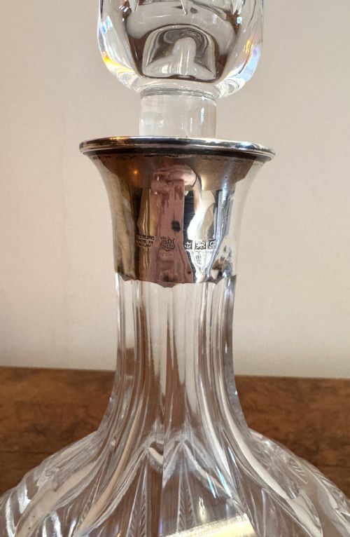 QUALITY ANTIQUE SILVER COLLAR DECANTER - ADDITIONAL PHOTO 1
