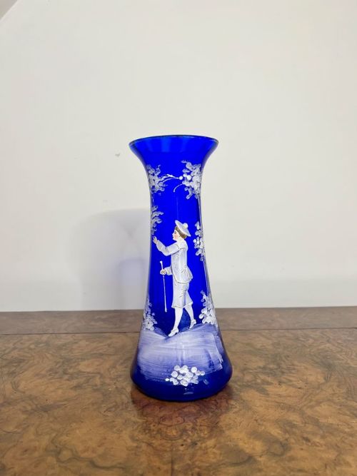 STUNNING QUALITY ANTIQUE MARY GREGORY BLUE GLASS VASE