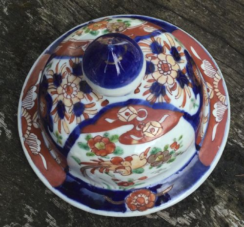 PAIR OF JAPANESE IMARI PORCELAIN VASES - ADDITIONAL PHOTO 2