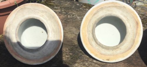 PAIR OF JAPANESE IMARI PORCELAIN VASES - ADDITIONAL PHOTO 4